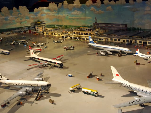 - Aircraft