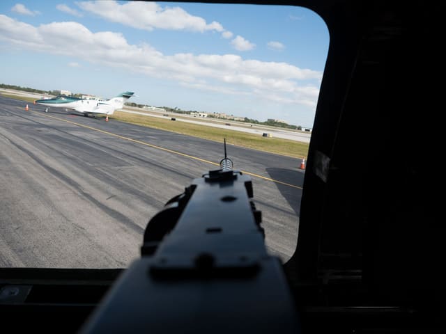- Business jet