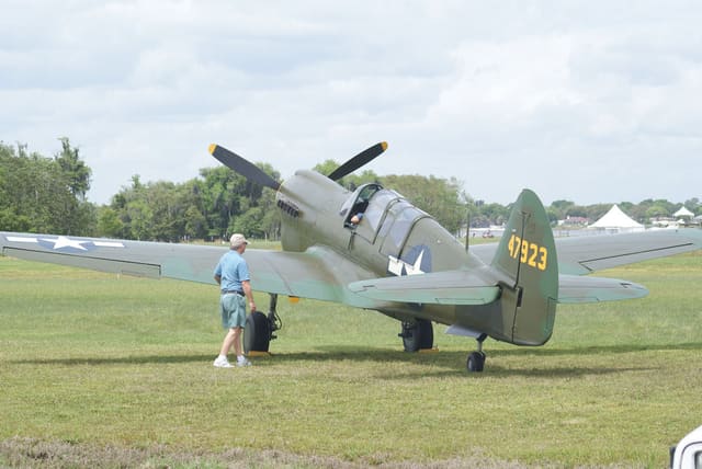 - Single-engine aircraft