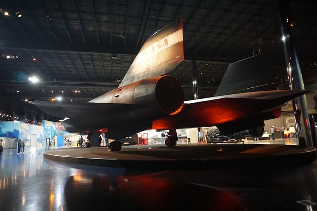 - Lockheed