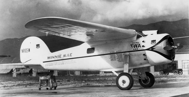 - Single-engine aircraft