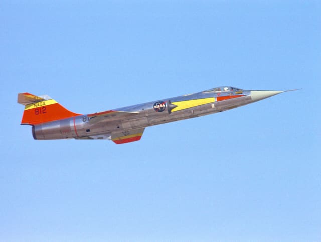 N812NA — Lockheed