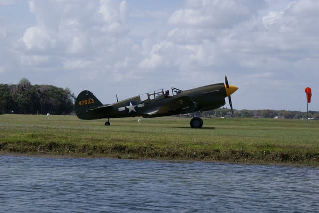 - Single-engine aircraft