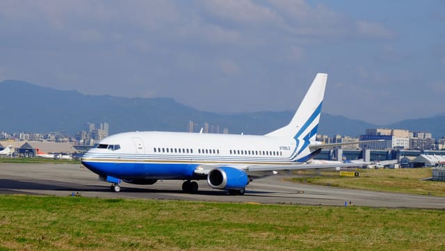 N788LS — Twin-engine aircraft