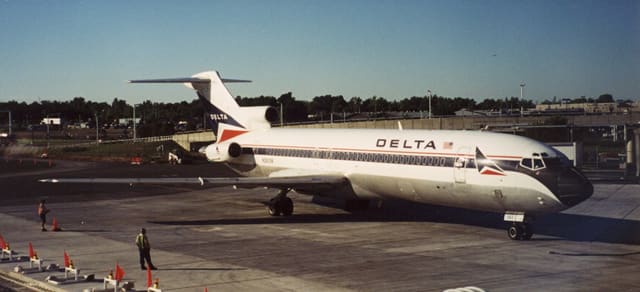 N2813W - Aircraft