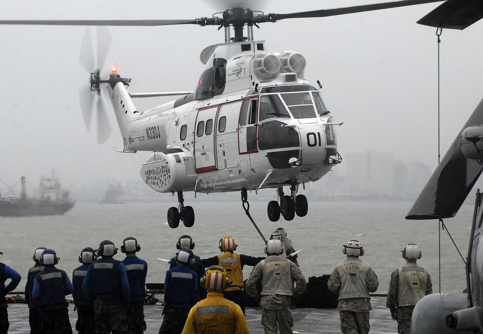 U.S. Navy photo by Mass Communication Specialist 2nd Class Joshua J. Wahl's best shot — N330J