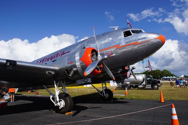 - Twin-engine aircraft