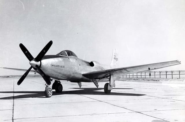 - Single-engine aircraft
