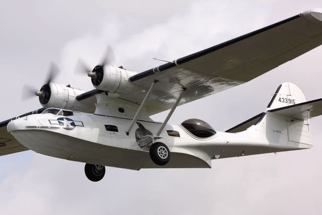 - Twin-engine aircraft