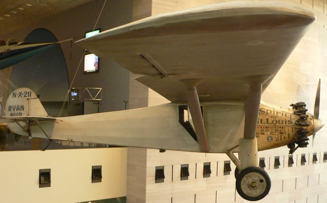 - Single-engine aircraft