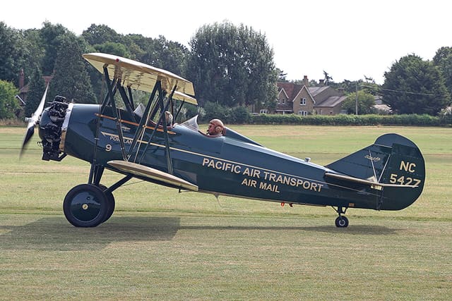 - Single-engine aircraft