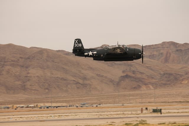 - Single-engine aircraft