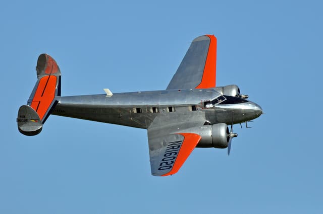 - Twin-engine aircraft