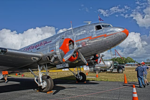 - Twin-engine aircraft