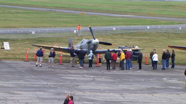 - Single-engine aircraft