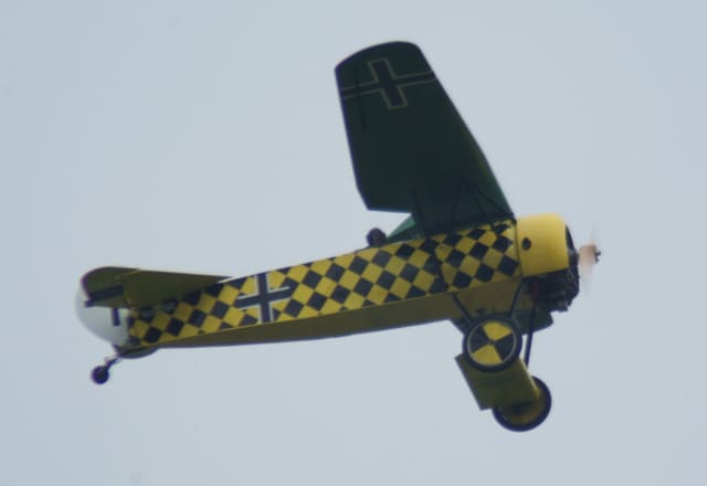 - Single-engine aircraft