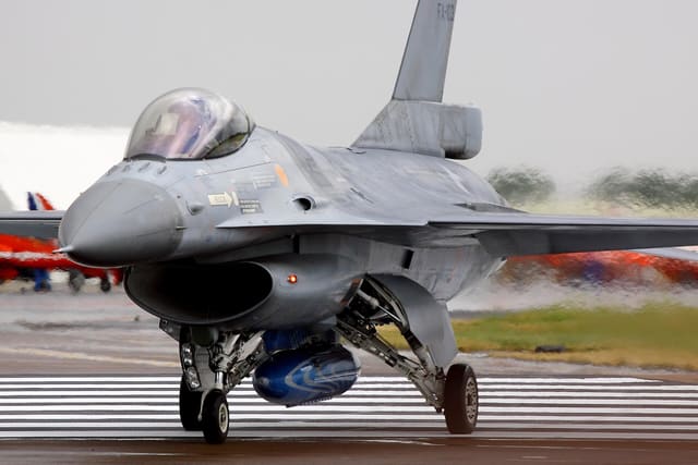 - Single-engine aircraft