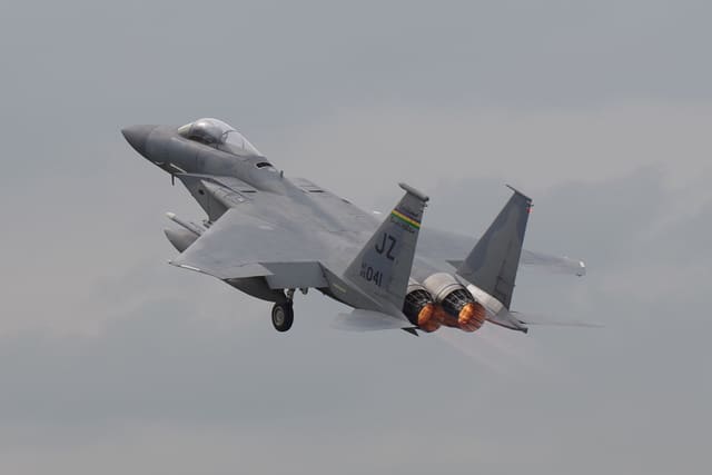 - Twin-engine aircraft