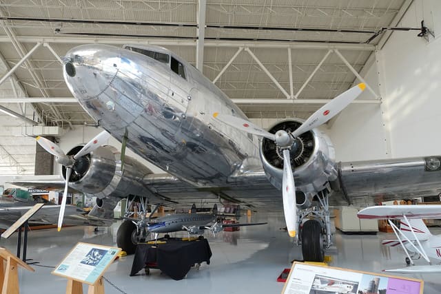 - Twin-engine aircraft