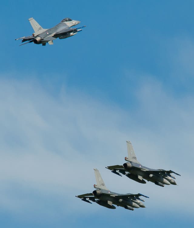 - Aircraft
