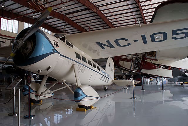 - Single-engine aircraft