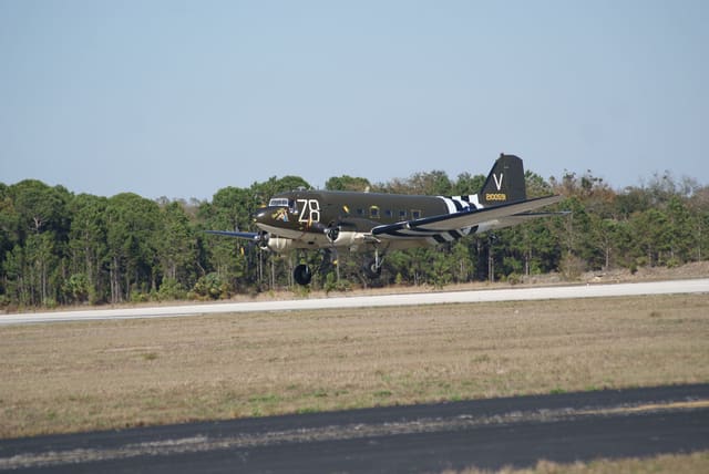 - Twin-engine aircraft
