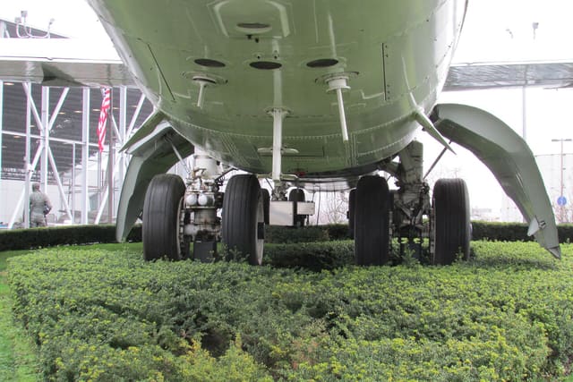 - Aircraft
