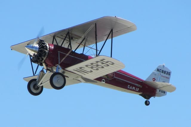 - Single-engine aircraft