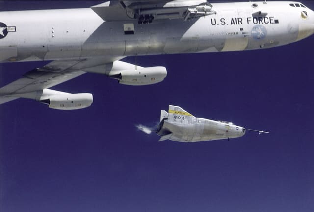 - Aircraft