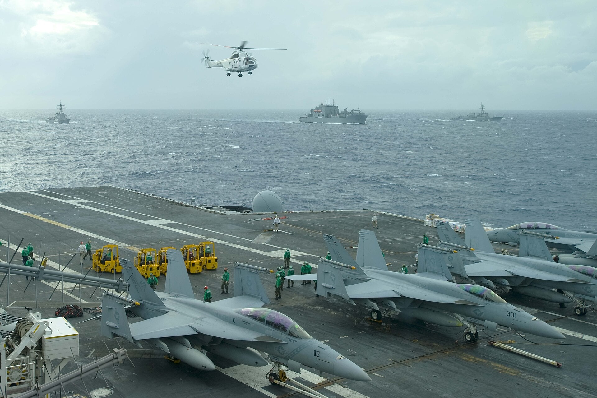 U.S. Navy photo by Mass Communication Specialist 3rd Class Adam K. Thomas's best shot — N902R