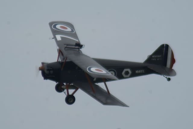 - Single-engine aircraft