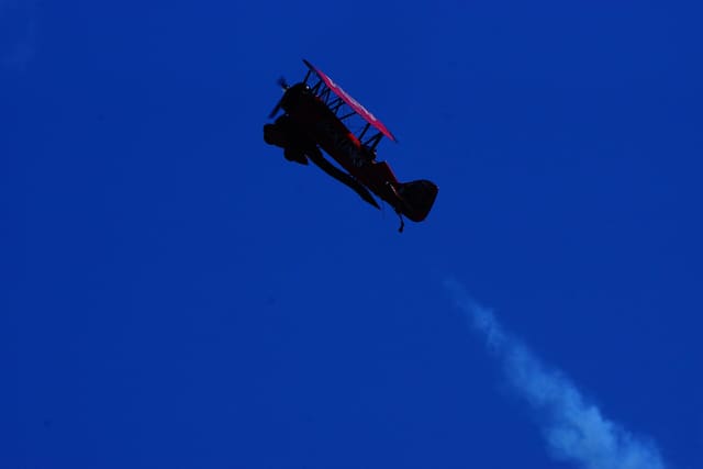 - Single-engine aircraft