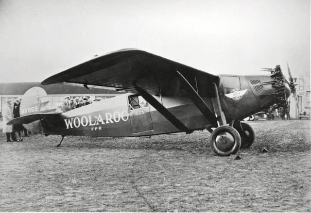 - Single-engine aircraft