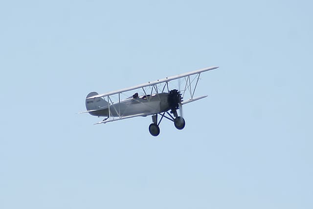 - Single-engine aircraft