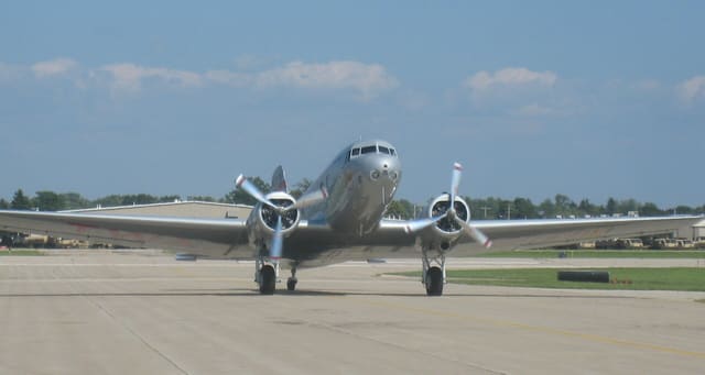 - Twin-engine aircraft