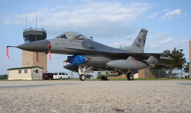 - Single-engine aircraft