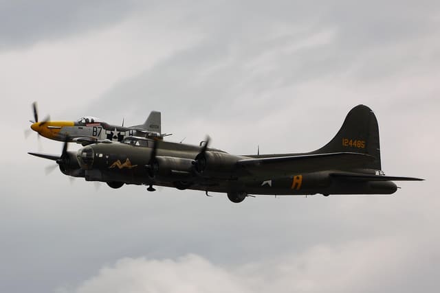 - Single-engine aircraft