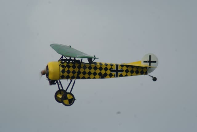 - Single-engine aircraft