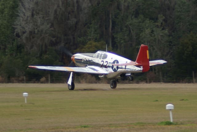 - Single-engine aircraft