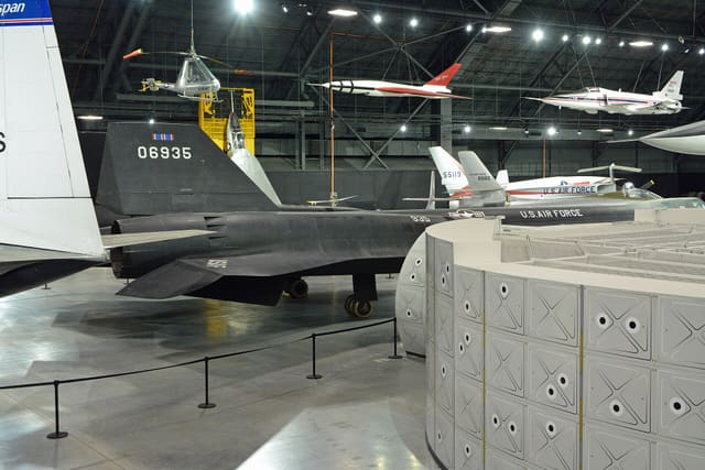 - Lockheed