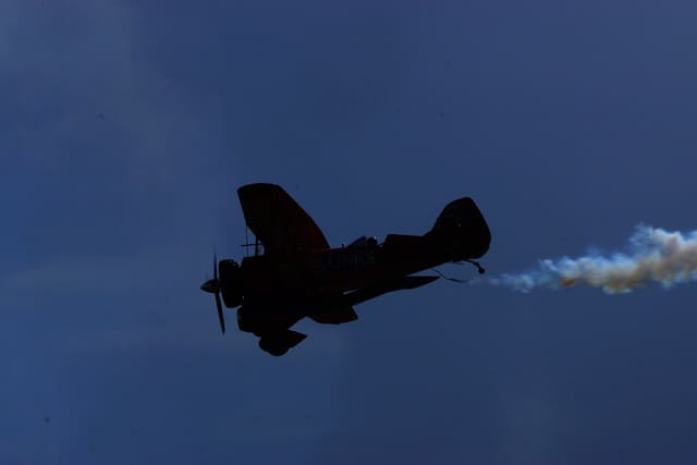 - Single-engine aircraft