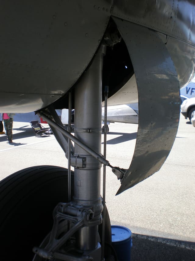 - Aircraft