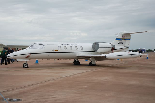 - Twin-engine aircraft