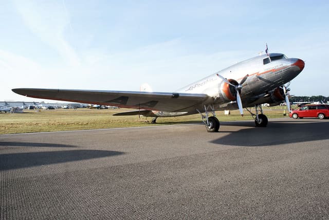 - Twin-engine aircraft