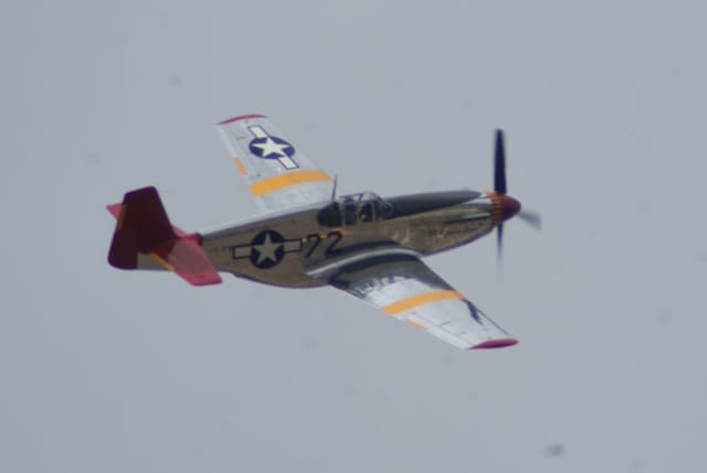 - Single-engine aircraft