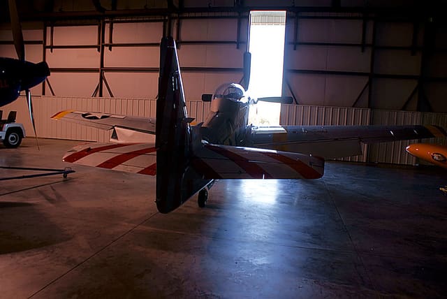 - Single-engine aircraft