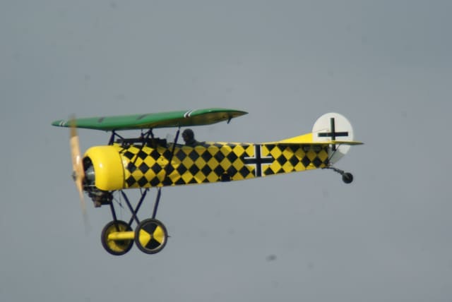 - Single-engine aircraft