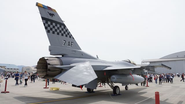 - Aircraft