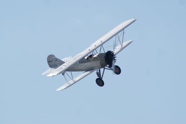 - Single-engine aircraft