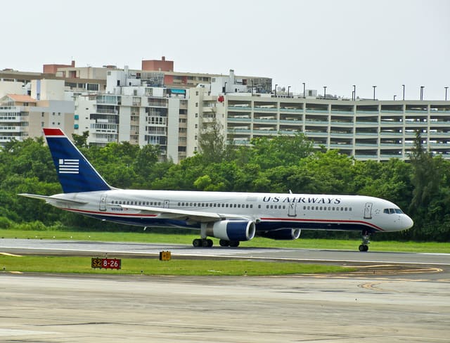 N919UW - Twin-engine aircraft